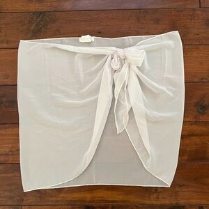 Short white sarong